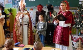 Školou chodil Mikuláš