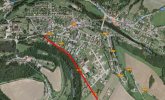 Uzavírka silnice v okolí školy