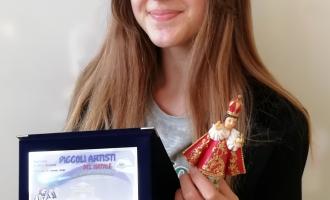 Nikolka Krčilová přebrala ocenění za vítězství v mezinárodní výtvarné soutěži